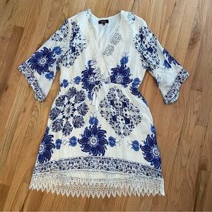 NWOT Papillon blue floral print mini dress with lace details size XL
